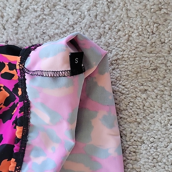 Tube top, hot pink leopard print - Picture 2 of 3